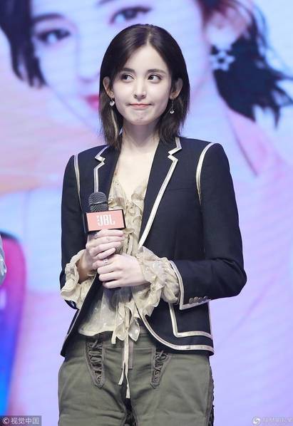 Mỹ nhân từng khiến Trương Hàn say đắm ngày càng lộ chiếc mũi thẩm mỹ hỏng như chọc thủng ảnh? - Ảnh 1. Mỹ nhân từng khiến Trương Hàn say đắm ngày càng lộ chiếc mũi thẩm mỹ hỏng như chọc thủng ảnh? - Ảnh 1.