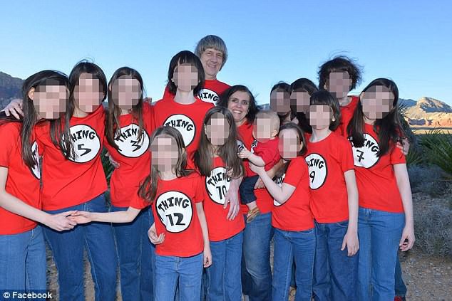6 tháng sau vụ án 13 đứa trẻ nhà Turpin: Cặp vợ chồng quỷ dữ ra hầu tòa, 13 người con đều đang hồi phục tốt - Ảnh 4.