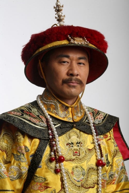 Vì sao Châu Tấn nghe dàn hậu cung Chân Hoàn Truyện bị kể xấu ngay trên sóng truyền hình lại bật cười? - Ảnh 1. Vì sao Châu Tấn nghe dàn hậu cung Chân Hoàn Truyện bị kể xấu ngay trên sóng truyền hình lại bật cười? - Ảnh 1.