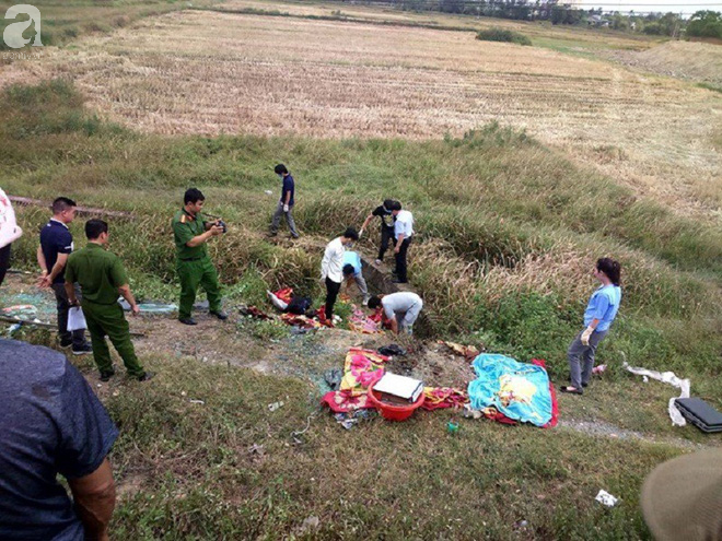 Nghệ An: Lật xe khách khiến 2 chị em tử vong, 6 người bị thương nặng - Ảnh 2.