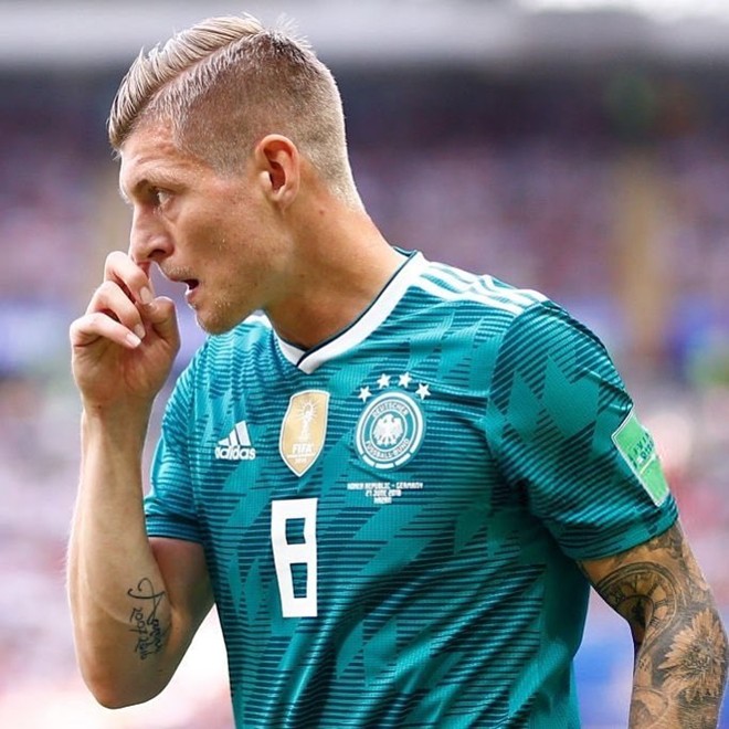 Đức bị loại khỏi World Cup: Khoảnh khắc dàn cầu thủ đẹp hơn hoa rơi nước mắt, chị em tan nát cõi lòng! - Ảnh 7.