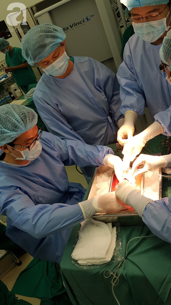 Bệnh viện Việt Nam lần đầu tiên thực hiện cắt thận từ người cho còn sống bằng robot  - Ảnh 2.