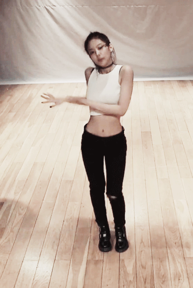 Bí quyết gì giúp Jennie Kim (Black Pink) duy trì được vóc dáng tuyệt hảo không có nổi 1% mỡ thừa? - Ảnh 5. Bí quyết gì giúp Jennie Kim (Black Pink) duy trì được vóc dáng tuyệt hảo không có nổi 1% mỡ thừa? - Ảnh 5.