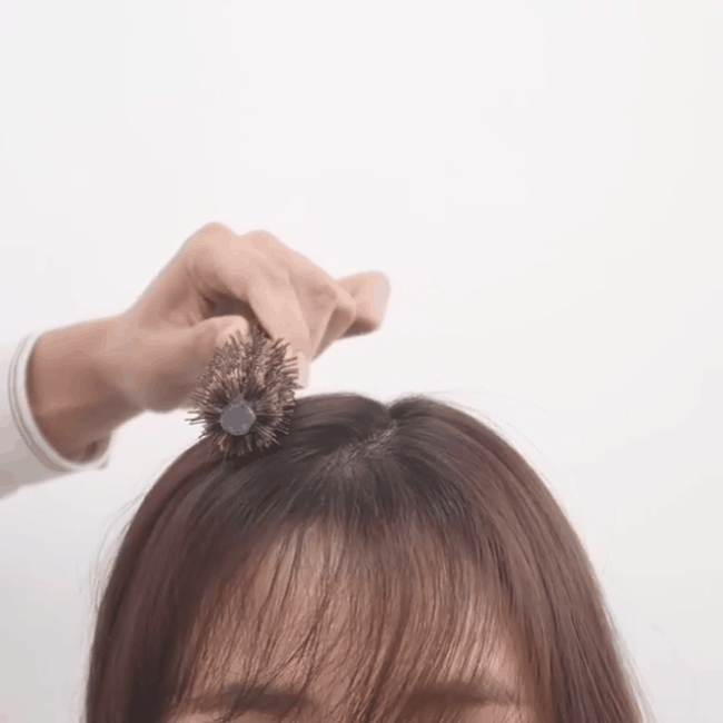 Gợi ý cho các nàng 3 cách tạo kiểu xoăn phồng cho mái tóc mà ai cũng có thể làm được - Ảnh 13.