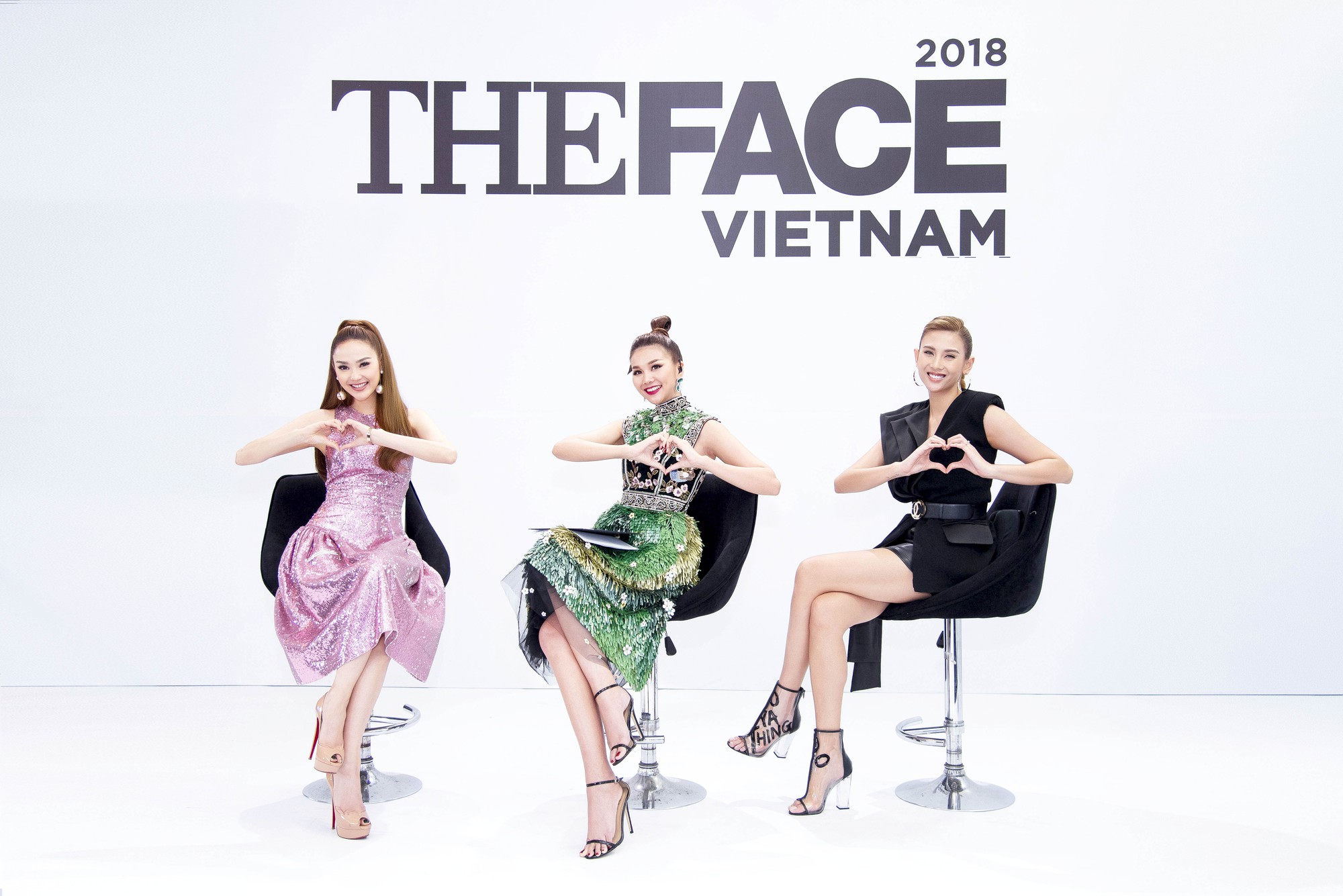 Bất ngờ tham gia The Face, Lệ Nam xúc động khi nói về cô em gái Nam Em - Ảnh 1. Bất ngờ tham gia The Face, Lệ Nam xúc động khi nói về cô em gái Nam Em - Ảnh 1.