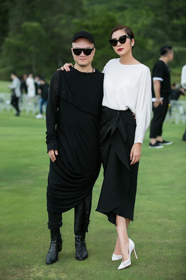 Chỉ mặc áo dài mà Tăng Thanh Hà cũng gây xôn xao mạng xã hội - Ảnh 3.