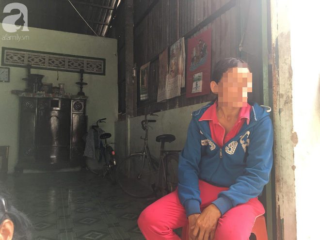 Bà nội bé gái 10 tuổi nghi bị bố ruột hiếp dâm nhiều lần ở Long An: Con bé sợ cả nhà bị bố nó giết nên nào dám kể cho ai nghe - Ảnh 7.