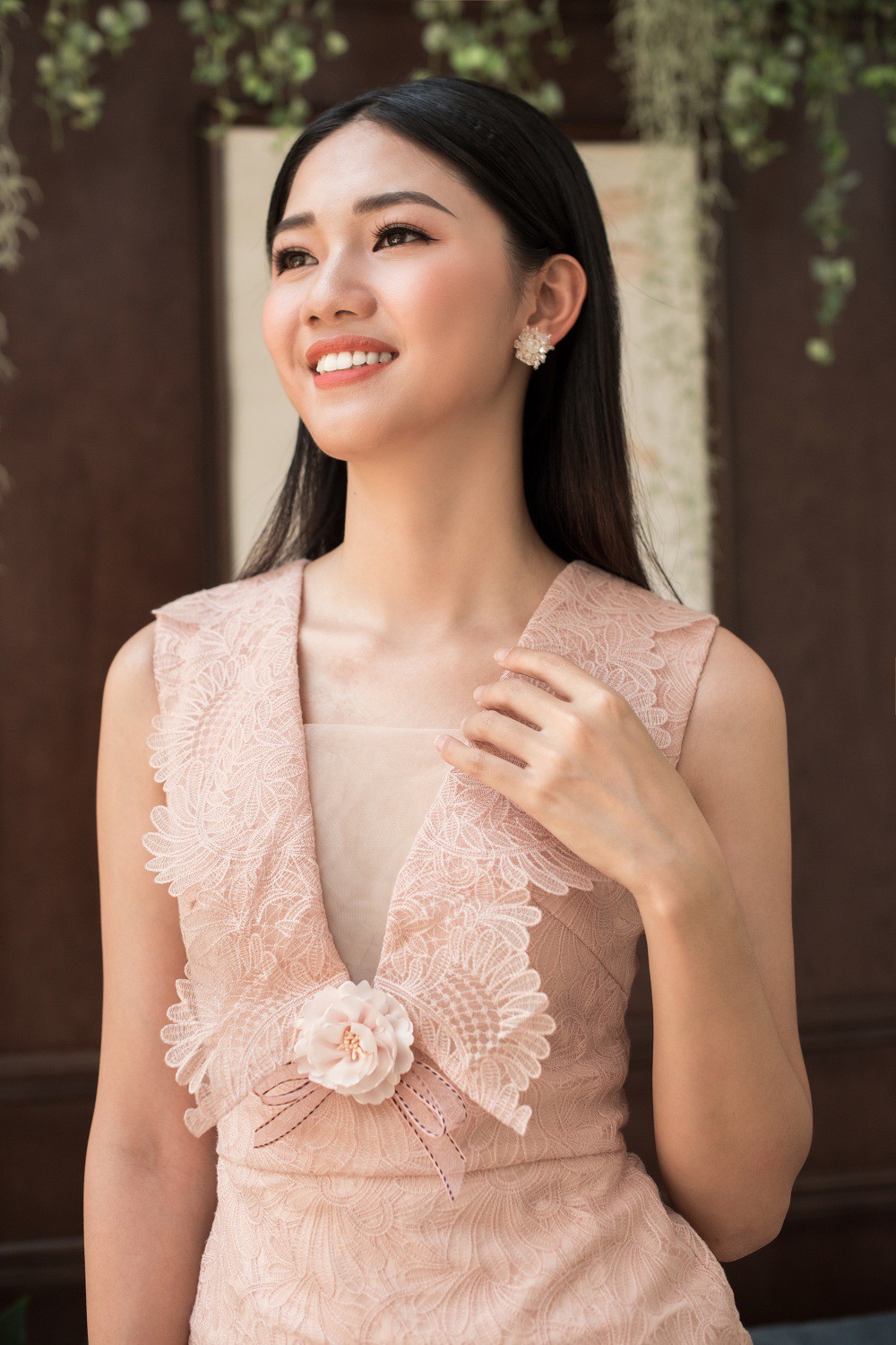 Hoa hậu Mỹ Linh, Á hậu Thanh Tú đốn gục trái tim mọi chàng trai với bộ ảnh ngọt ngào, nữ tính - Ảnh 10.