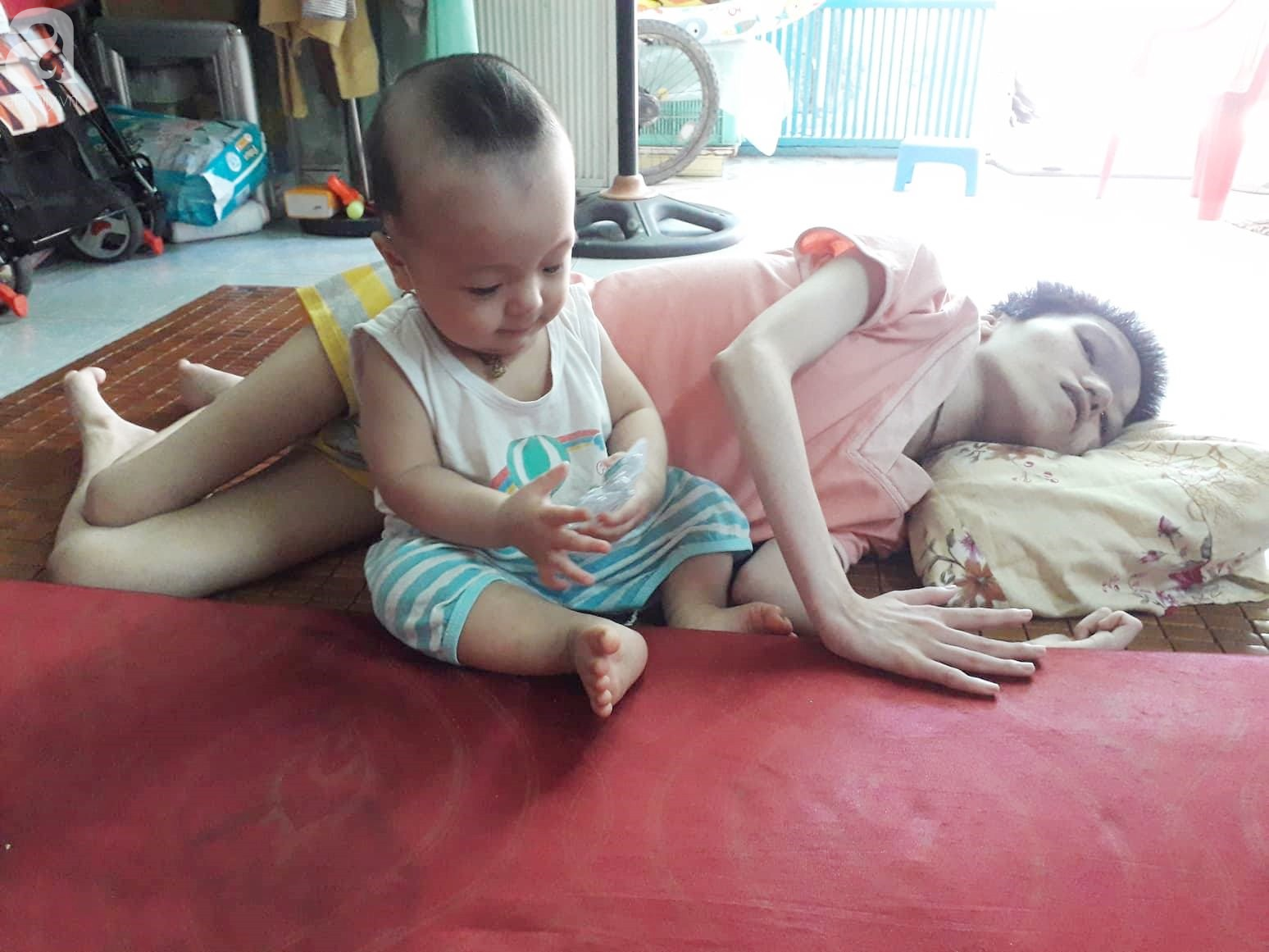 Đà Nẵng: Người mẹ nghèo nuôi 3 con thơ nheo nhóc, bất lực nhìn con gái 15 tuổi co giật vì bệnh u máu quái ác - Ảnh 6. Đà Nẵng: Người mẹ nghèo nuôi 3 con thơ nheo nhóc, bất lực nhìn con gái 15 tuổi co giật vì bệnh u máu quái ác - Ảnh 6.