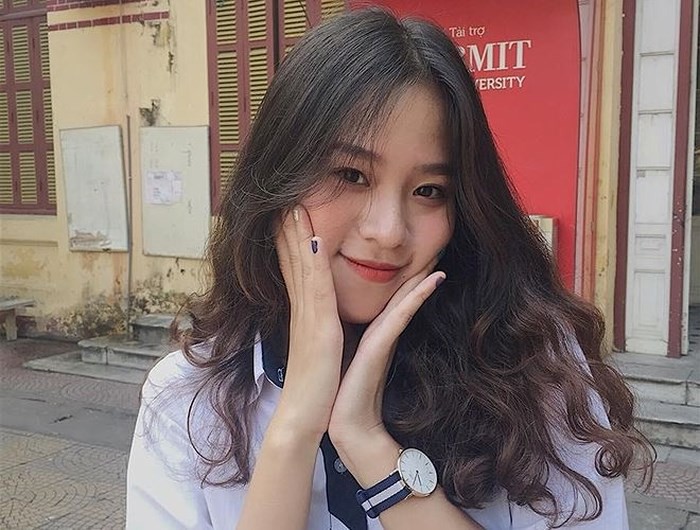 Thế hệ mỹ nhân 10x thi Hoa hậu Việt Nam 2018: Toàn nữ sinh vừa thi tốt nghiệp, xinh đẹp và sở hữu thành tích ấn tượng - Ảnh 3.