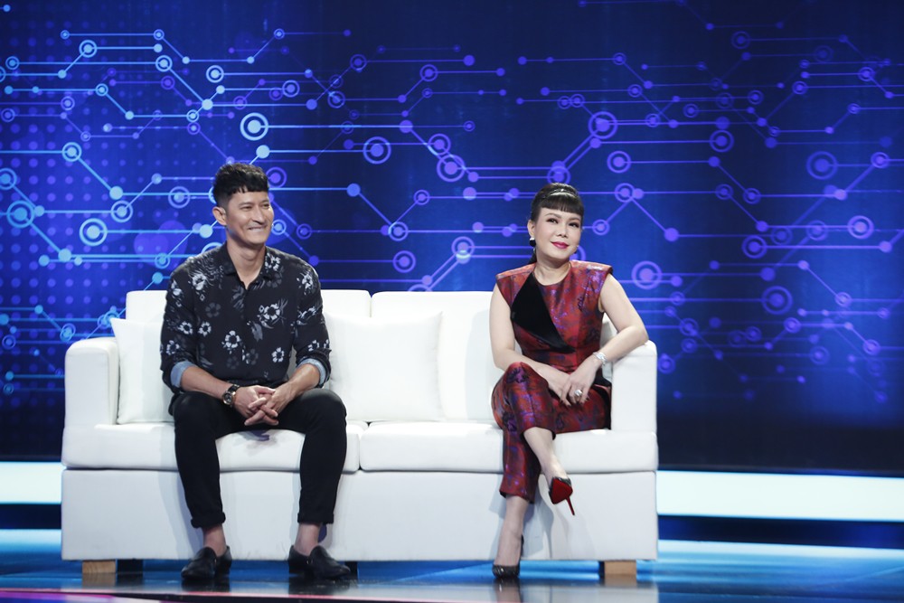 Vân Trang công khai “tranh giành” trai với Việt Hương trên sóng truyền hình - Ảnh 2.
