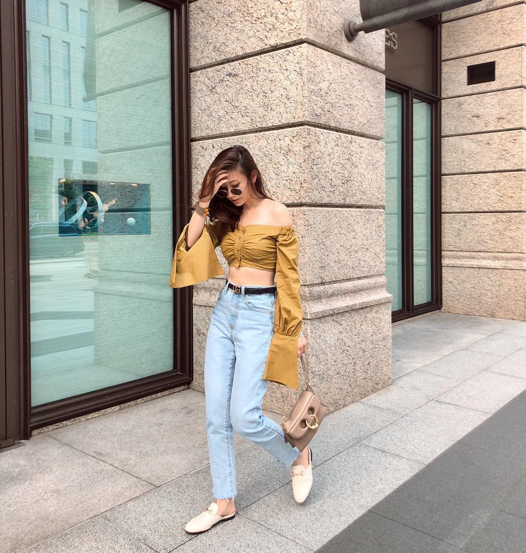 Đừng nghĩ mặc jeans là không điệu được, cứ nhìn các nàng blogger lên đồ cực xinh qua 15 set đồ này sẽ biết ngay - Ảnh 15.