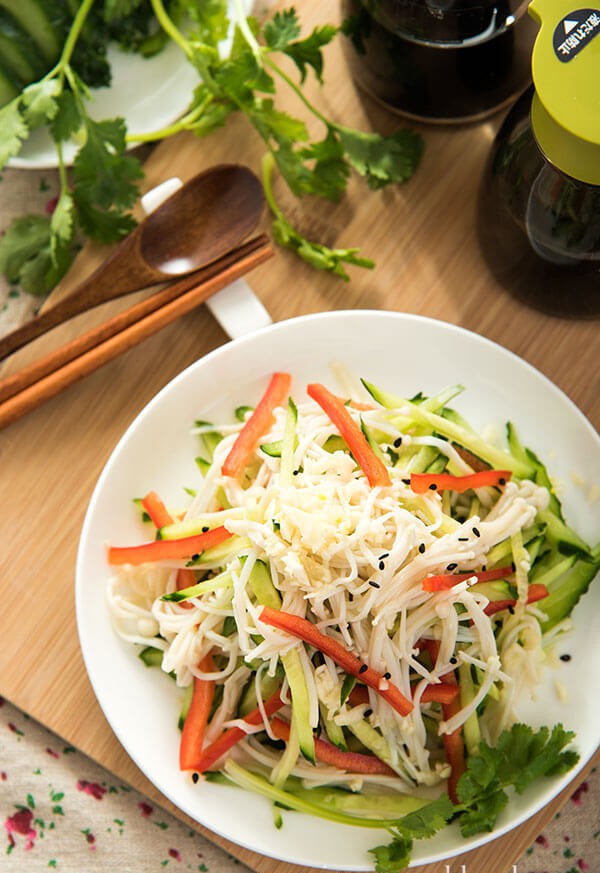 Salad nấm làm nhanh ăn ngon cực hợp làm món giảm cân - Ảnh 5.
