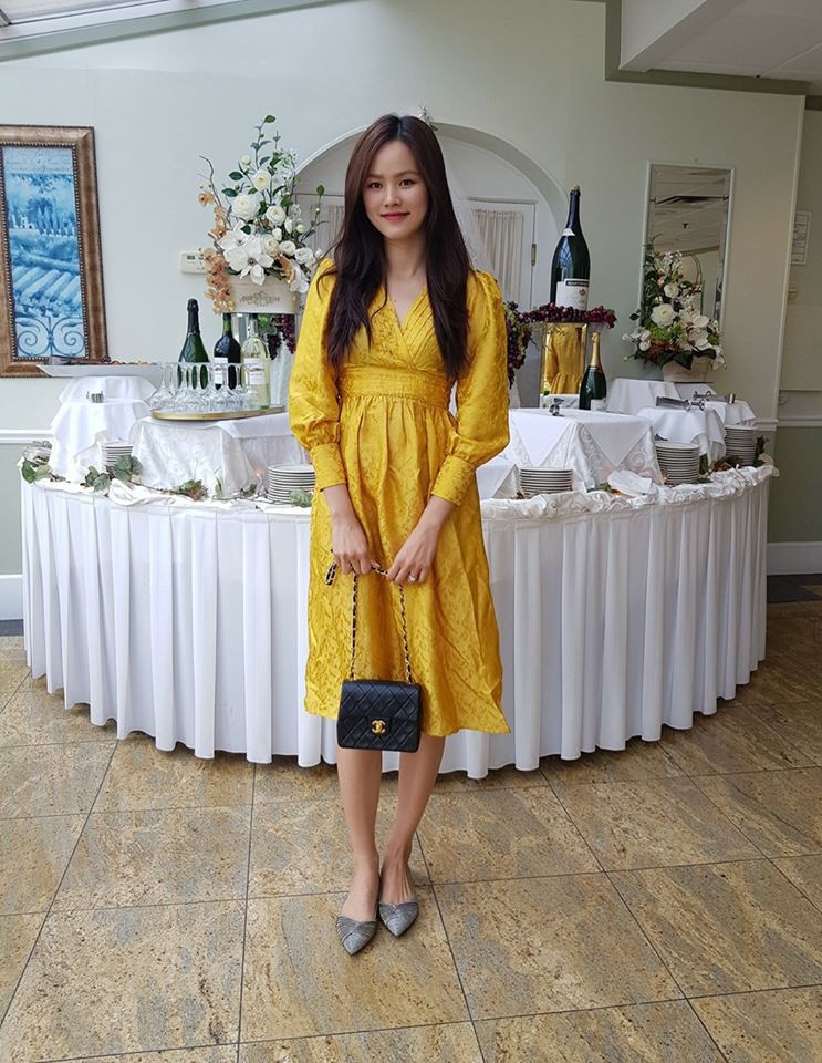 Học theo Kate Middleton và Meghan Markle, các người đẹp Việt cũng đua nhau diện gam màu vàng tươi nắng hè - Ảnh 13.