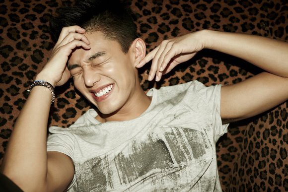 Yoo Ah In: Ảnh đế ngông cuồng độc nhất vô nhị của điện ảnh Hàn và kẻ thứ 3 đặc biệt trong chuyện tình Song - Song - Ảnh 4.