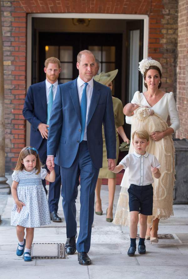 2 ngày nữa mới đón sinh nhật 5 tuổi, nhưng Hoàng tử George đã có món quà bất ngờ từ Nữ hoàng - Ảnh 3.