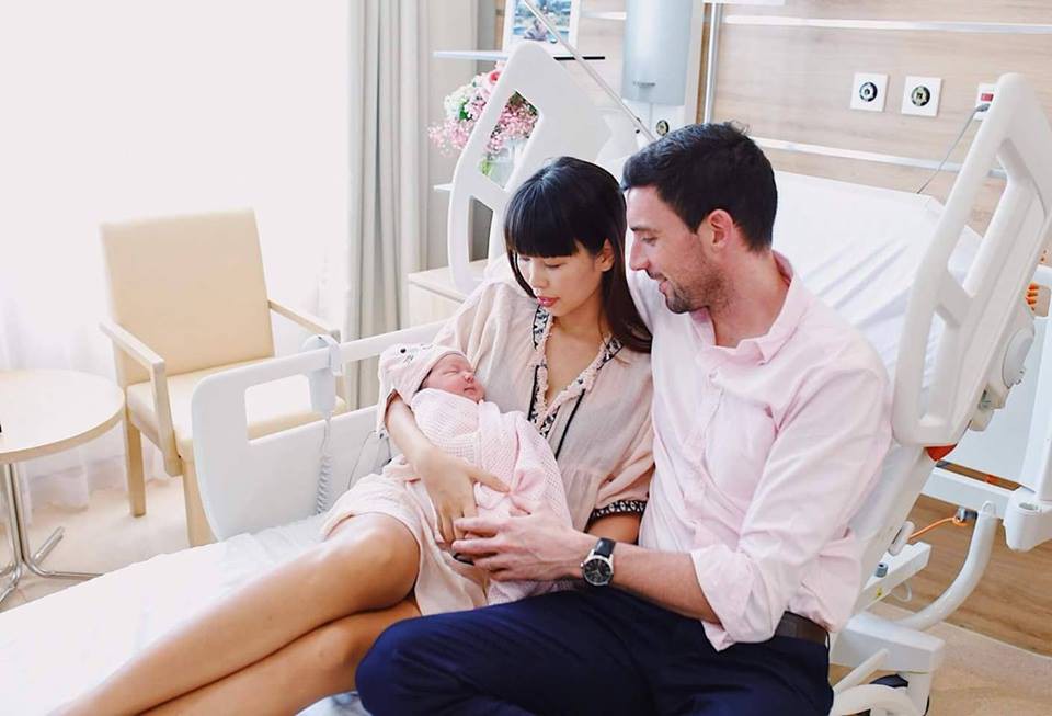 Soi nhất cử nhất động của sao Việt (2/7) - Ảnh 7. Soi nhất cử nhất động của sao Việt (2/7) - Ảnh 7.
