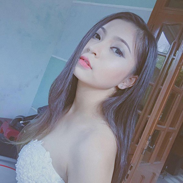 Nhan sắc xinh đẹp và tham vọng vào showbiz của bạn gái Quang Hải U23 - Ảnh 3.