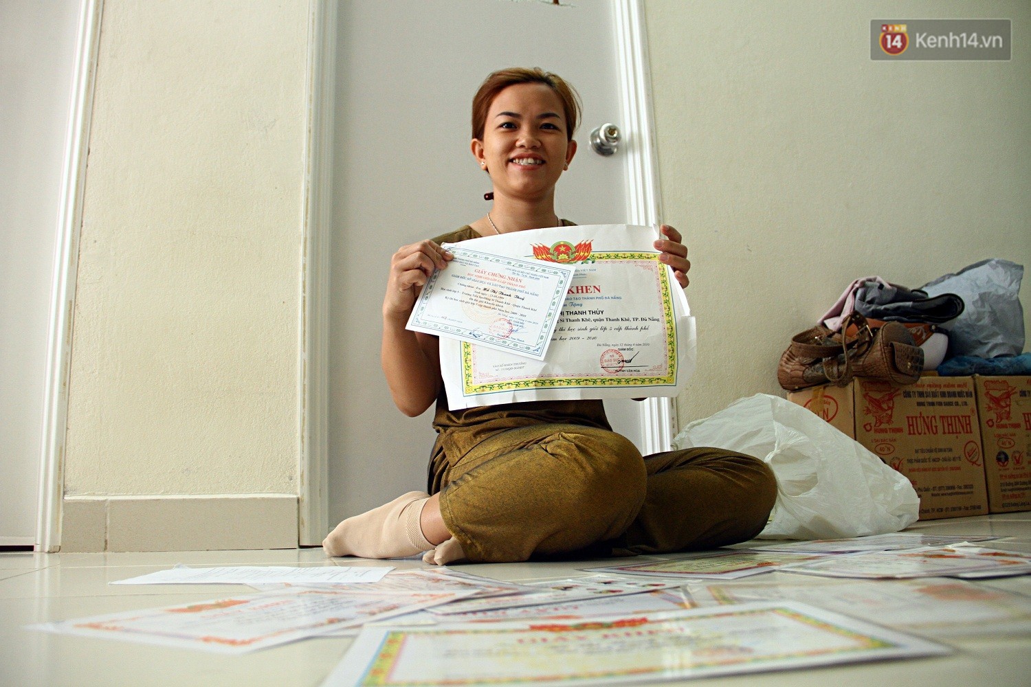 Chung cư không chồng ở Đà Nẵng: Nơi những người phụ nữ đùm bọc, làm tất cả việc của đàn ông kể cả bảo vệ tổ dân phố - Ảnh 9. Chung cư không chồng ở Đà Nẵng: Nơi những người phụ nữ đùm bọc, làm tất cả việc của đàn ông kể cả bảo vệ tổ dân phố - Ảnh 9.