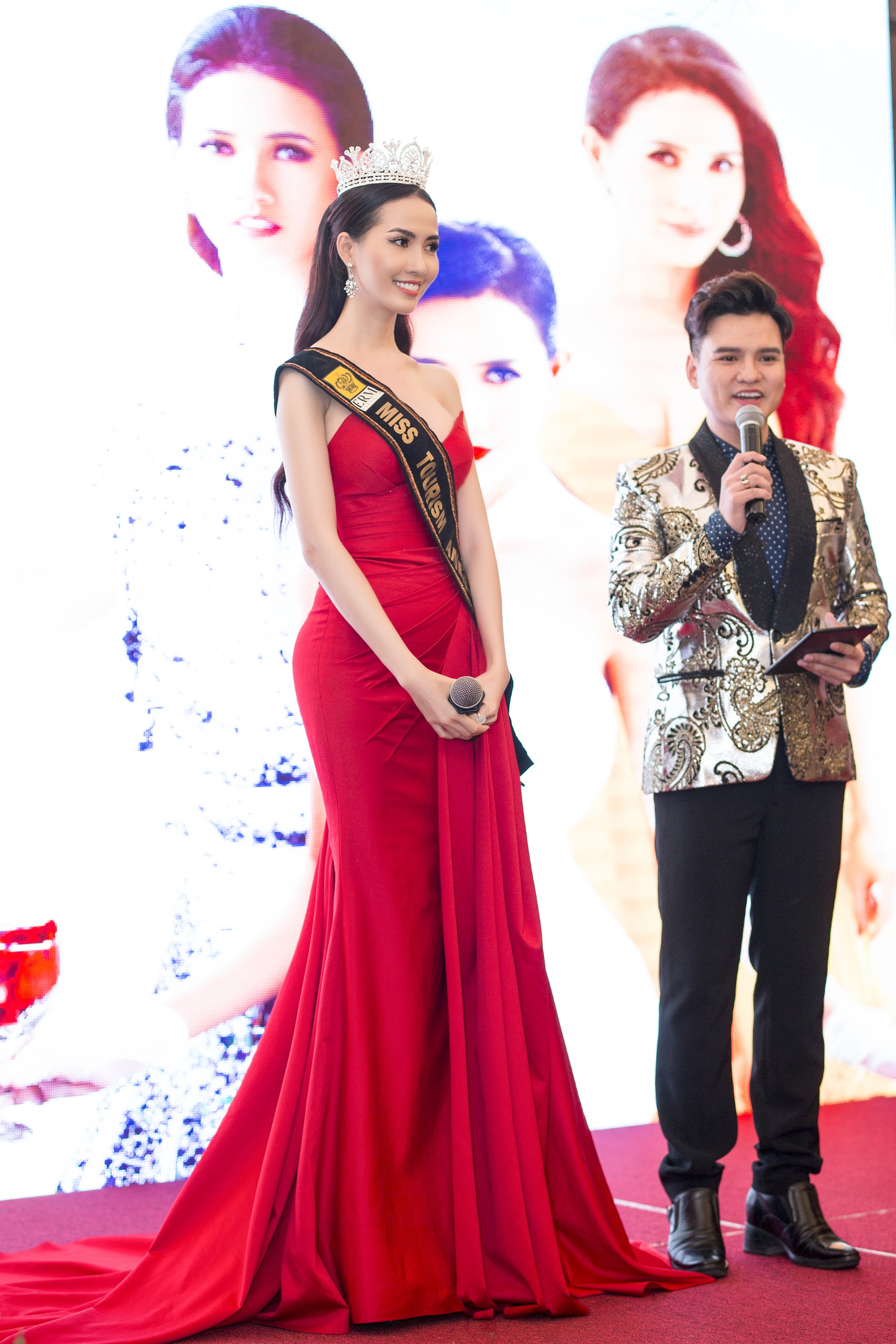 Phan Thị Mơ gợi cảm khoe vai trần, tự tin sẽ tiến xa ở Hoa hậu đại sứ du lịch thế giới - Ảnh 5. Phan Thị Mơ gợi cảm khoe vai trần, tự tin sẽ tiến xa ở Hoa hậu đại sứ du lịch thế giới - Ảnh 5.