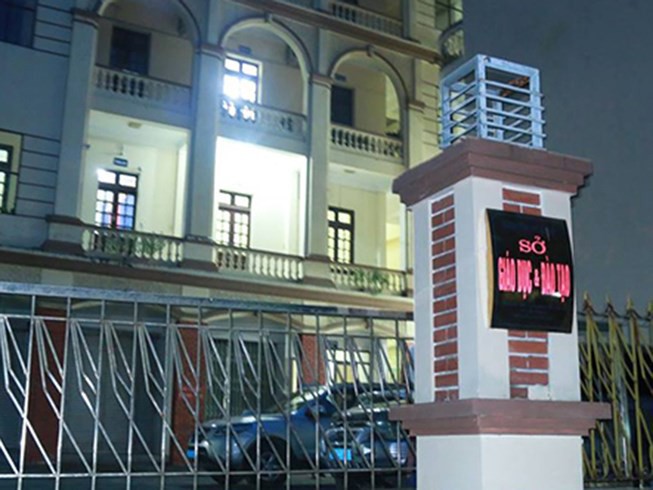 Bí thư Hà Giang Triệu Tài Vinh: Sẽ xử lý ai đó nhắn tin, gọi điện nhờ vả xin điểm - Ảnh 2. Bí thư Hà Giang Triệu Tài Vinh: Sẽ xử lý ai đó nhắn tin, gọi điện nhờ vả xin điểm - Ảnh 2.