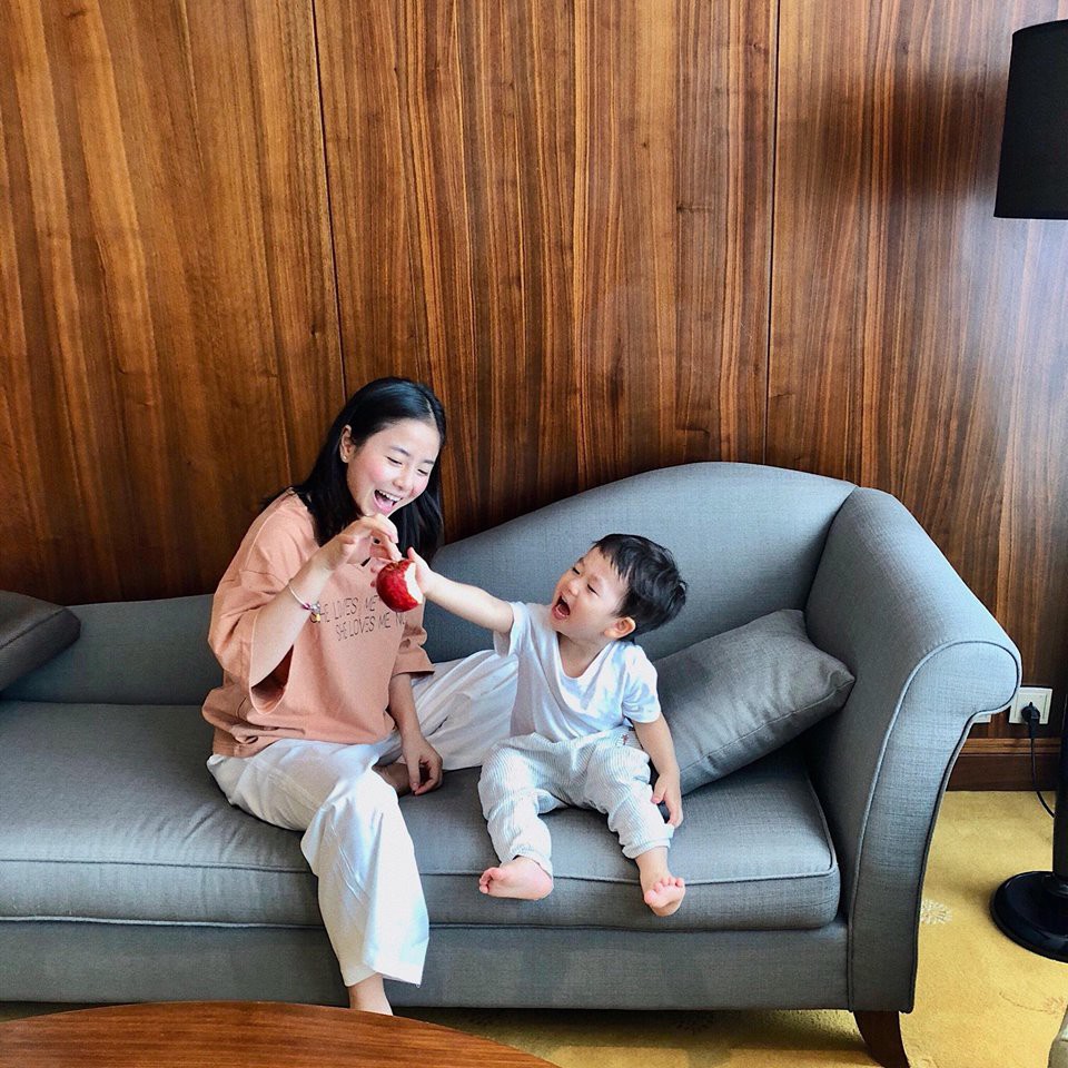 Cuối tuần của hội hot mom: Huyền Baby vừa cai sữa cho con đã khoe body bốc lửa, Ngọc Anh xinh đẹp hút hồn ở Taipei - Ảnh 5.