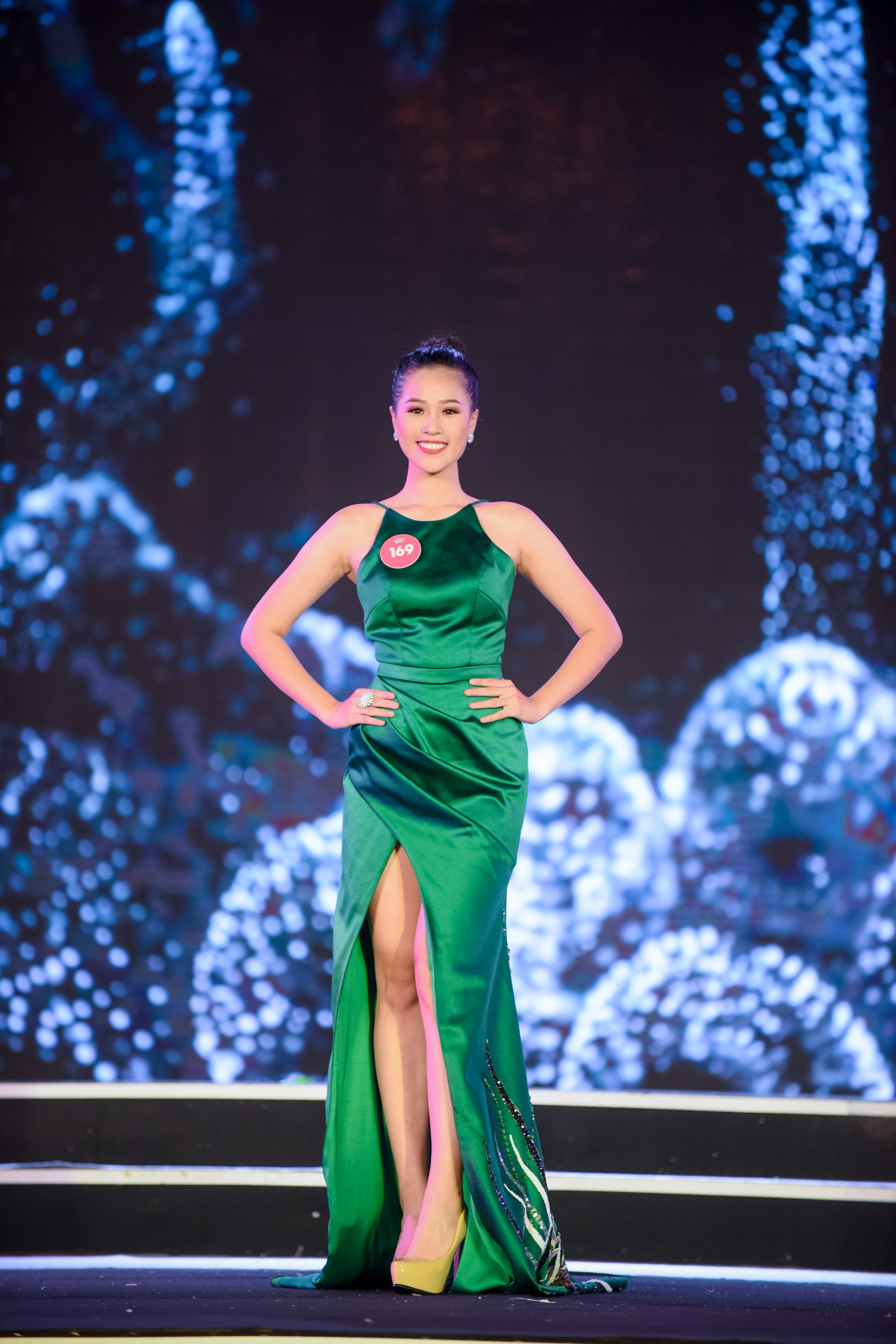 Top 3 Người đẹp Biển Hoa hậu Việt Nam: Người bị chê đùi to, người lại vấp ngã khi catwalk - Ảnh 5.
