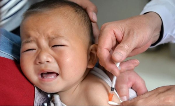 Khủng hoảng vaccine ở Trung Quốc, Bắc Kinh vẫn loay hoay xử lý - Ảnh 1.