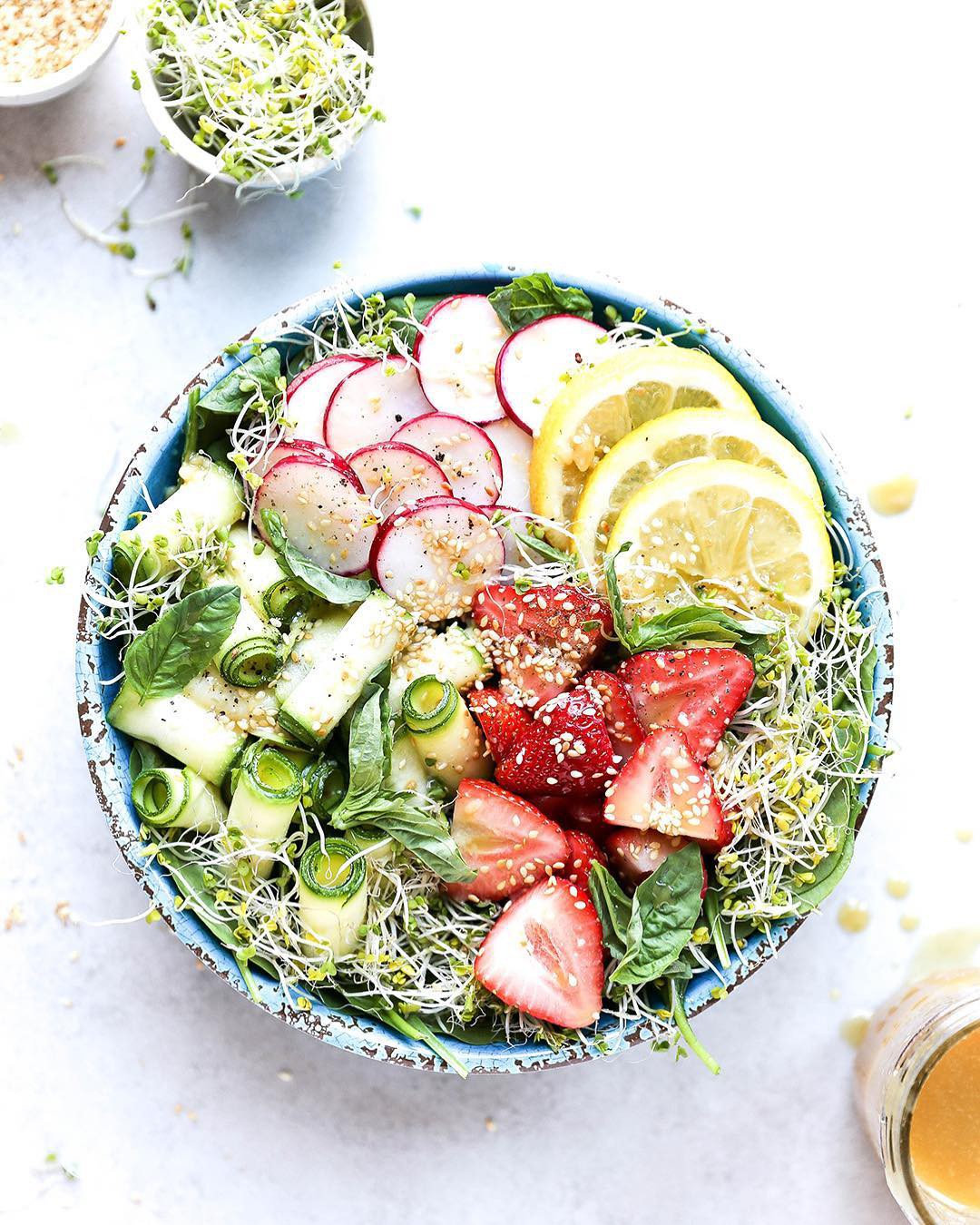 Nàng Tiến sĩ từ bỏ sự nghiệp nghiên cứu để trở thành food blogger, say mê rau xanh và tạo ra những đĩa salad vừa đẹp lại vừa ngon - Ảnh 22.