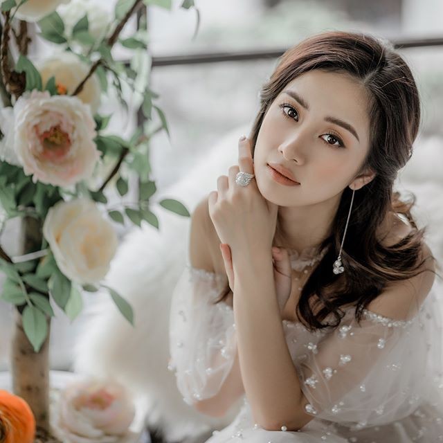 Soi nhất cử nhất động của sao Việt (27/7) - Ảnh 5.