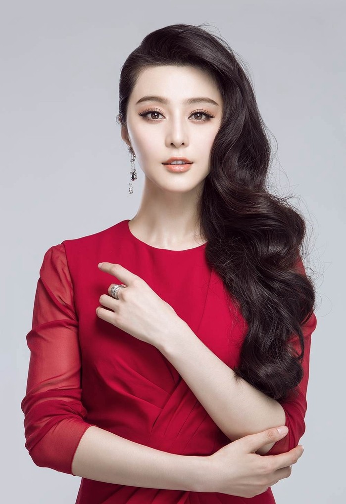 Vượt mặt Phạm Băng Băng, đây là 2 mỹ nhân Trung Quốc dẫn đầu danh sách 55 người phụ nữ đẹp nhất châu Á - Ảnh 2.