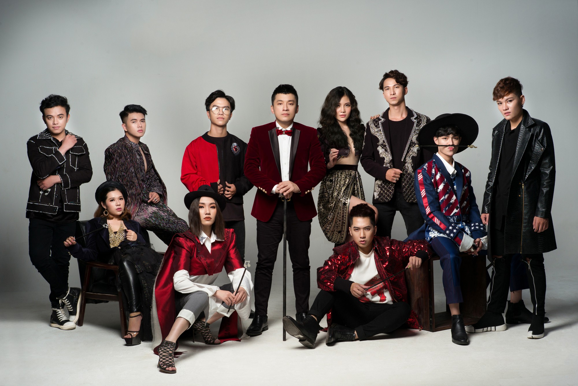 Lam Trường bất ngờ tung MV chung với 10 thành viên team The Voice 2018 - Ảnh 1.