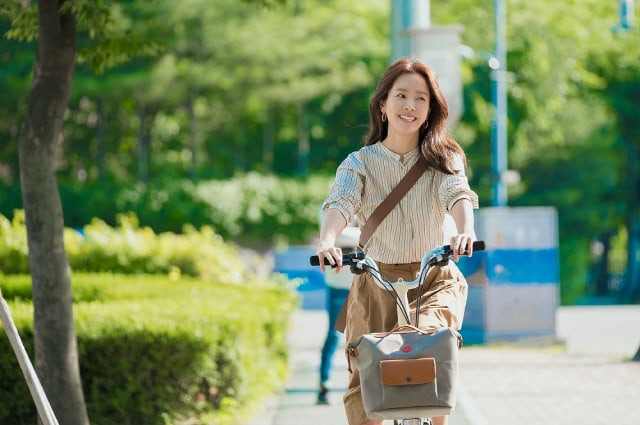 Phim mới của Ji Sung - Han Ji Min kế nhiệm Thư ký Kim: Xem trailer thôi đã cười muốn xỉu! - Ảnh 6. Phim mới của Ji Sung - Han Ji Min kế nhiệm Thư ký Kim: Xem trailer thôi đã cười muốn xỉu! - Ảnh 6.