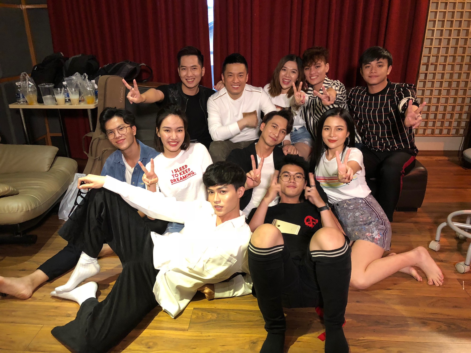 Lam Trường bất ngờ tung MV chung với 10 thành viên team The Voice 2018 - Ảnh 3.