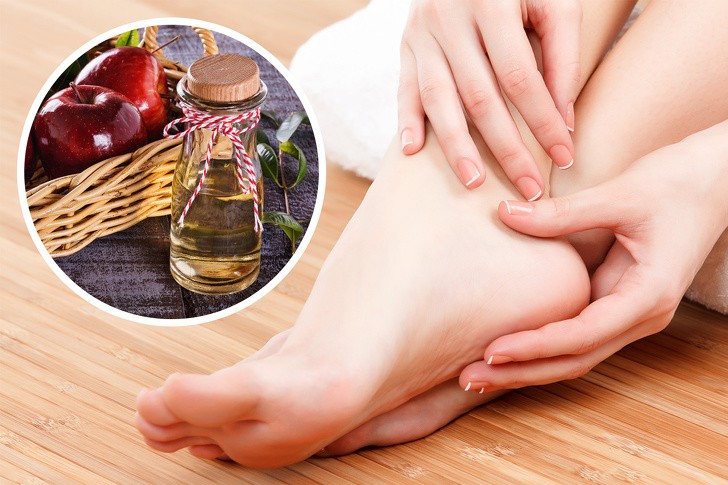 10 mẹo dưỡng da chân vừa dễ thực hiện lại hiệu quả cao, chị em hãy thử để sở hữu đôi bàn chân nuột nà - Ảnh 2.