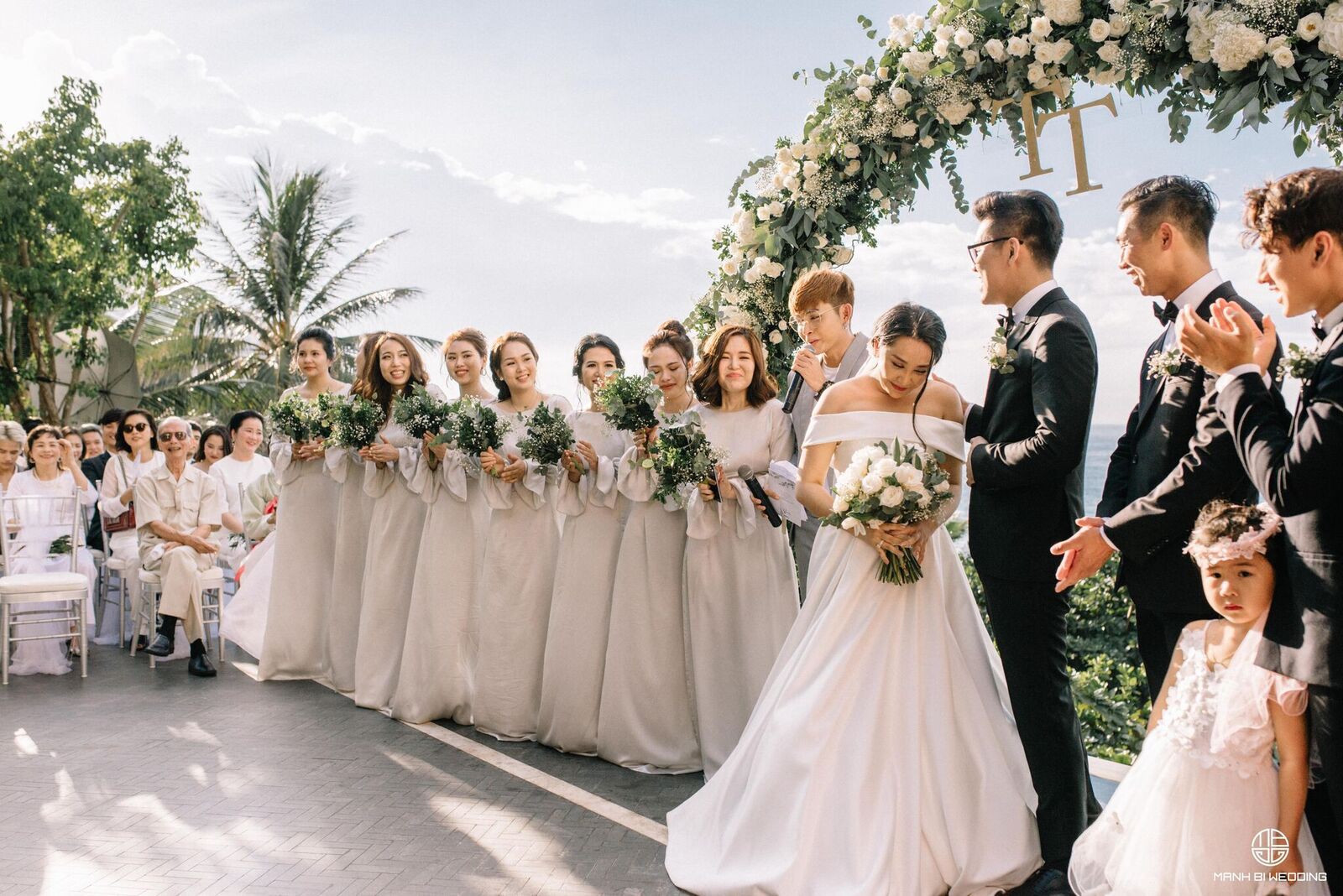 Nhà văn Gào chia sẻ nhiều thông tin thú vị về đám cưới như mơ ngay sau tiệc cưới hoành tráng trên bờ biển - Ảnh 13.