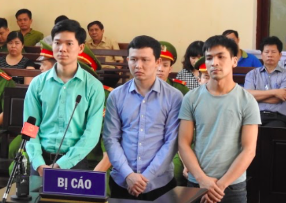 BS Hoàng Công Lương nhận lệnh bị cấm đi khỏi nơi cư trú mới - Ảnh 1.