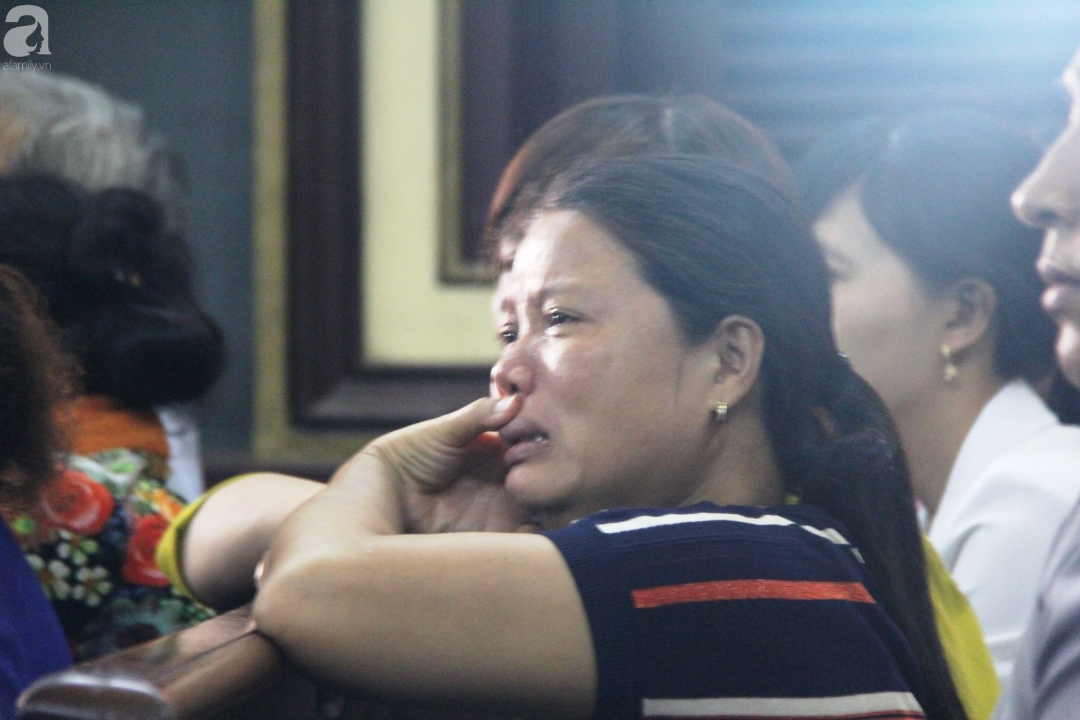 Tử hình kẻ giết chết 5 mạng người tại Bình Tân: Bị cáo xin lỗi, muốn hiến tạng cho y học, người nhà nạn nhân gào khóc thảm thiết - Ảnh 10.