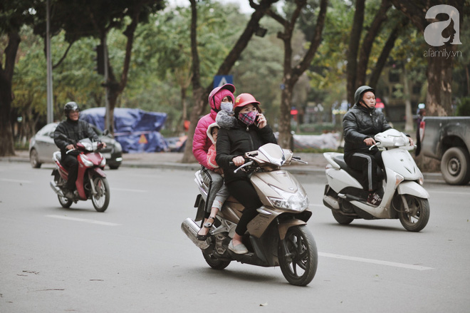 Hình ảnh được chia sẻ nhiều nhất ngày hôm nay: Bảng báo nhiệt độ tụt xuống số 9, Hà Nội lạnh teo như Bắc Cực - Ảnh 9.