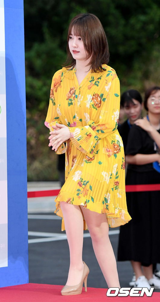 Thánh giảm cân showbiz: Vừa tăng 10 kg gây sốc, Goo Hye Sun lột xác ngoạn mục sau 1 tháng trên thảm đỏ - Ảnh 4.