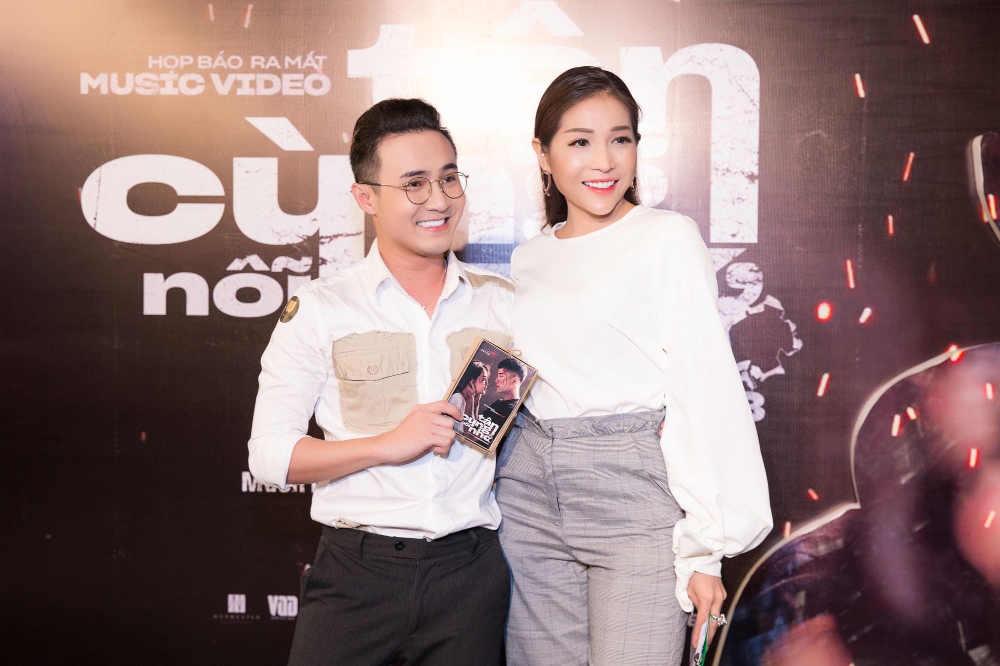 Will thừa nhận không dám nói chuyện với Isaac vì kém nổi tiếng hơn - Ảnh 5. Will thừa nhận không dám nói chuyện với Isaac vì kém nổi tiếng hơn - Ảnh 5.