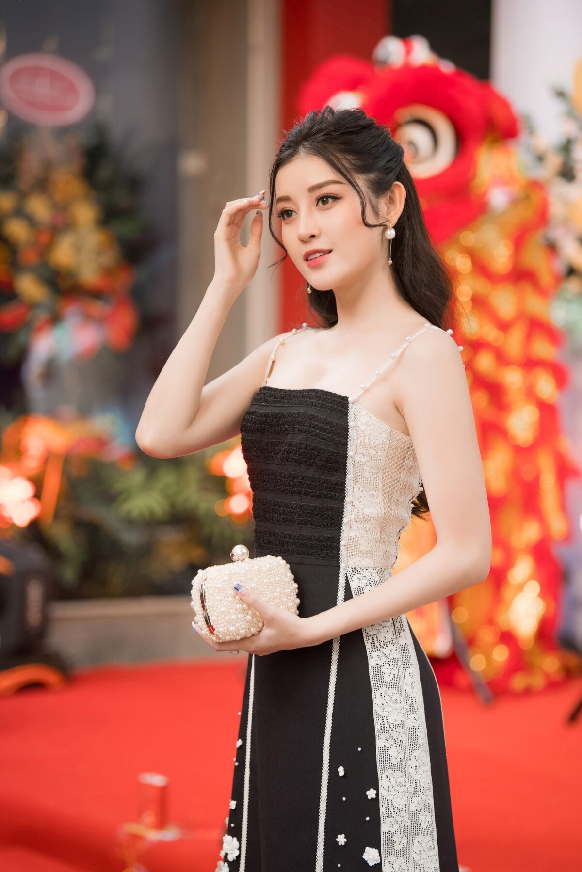 Khi Đỗ Mỹ Linh và Huyền My chụp ảnh chung: Mỗi người một vẻ mười phân vẹn mười - Ảnh 5. Khi Đỗ Mỹ Linh và Huyền My chụp ảnh chung: Mỗi người một vẻ mười phân vẹn mười - Ảnh 5.