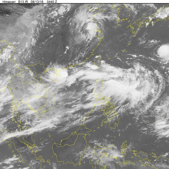 Áp thấp nhiệt đới mạnh lên thành bão, mưa lớn bao trùm Bắc Bộ - Ảnh 2.