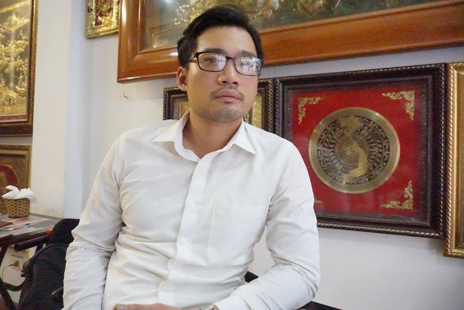 Nhiều nữ sinh khoa Luật tố giảng viên nhắn tin “gạ gẫm: Thầy giáo bác bỏ toàn bộ vụ việc, nhà trường vào cuộc xác minh làm rõ - Ảnh 5. Nhiều nữ sinh khoa Luật tố giảng viên nhắn tin “gạ gẫm: Thầy giáo bác bỏ toàn bộ vụ việc, nhà trường vào cuộc xác minh làm rõ - Ảnh 5.
