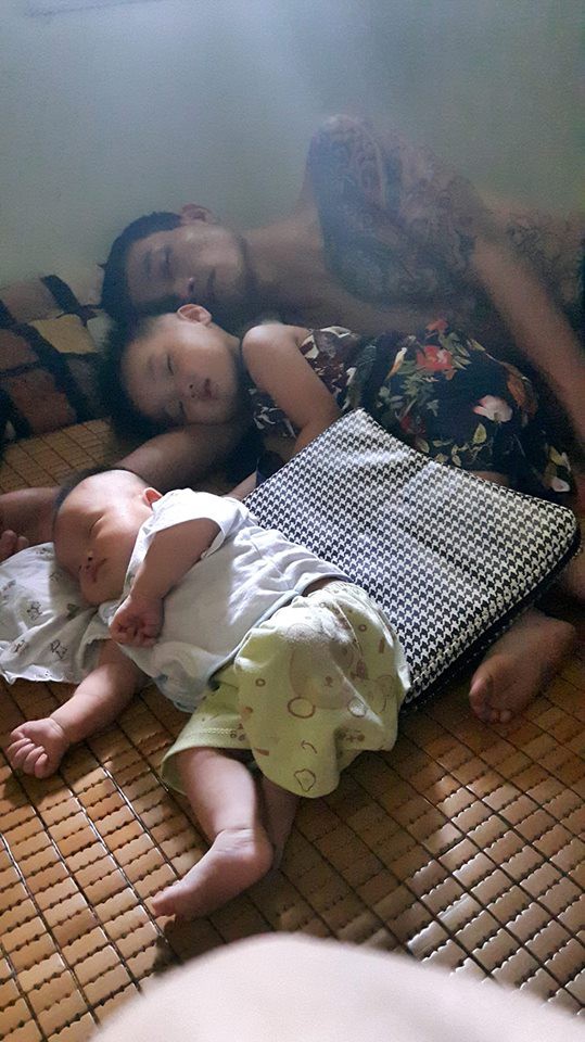 Team bỉm sữa lại rầm rộ khoe ảnh chứng minh mình đẻ thuê, đến con gái cũng giống bố y đúc - Ảnh 9. Team bỉm sữa lại rầm rộ khoe ảnh chứng minh mình đẻ thuê, đến con gái cũng giống bố y đúc - Ảnh 9.