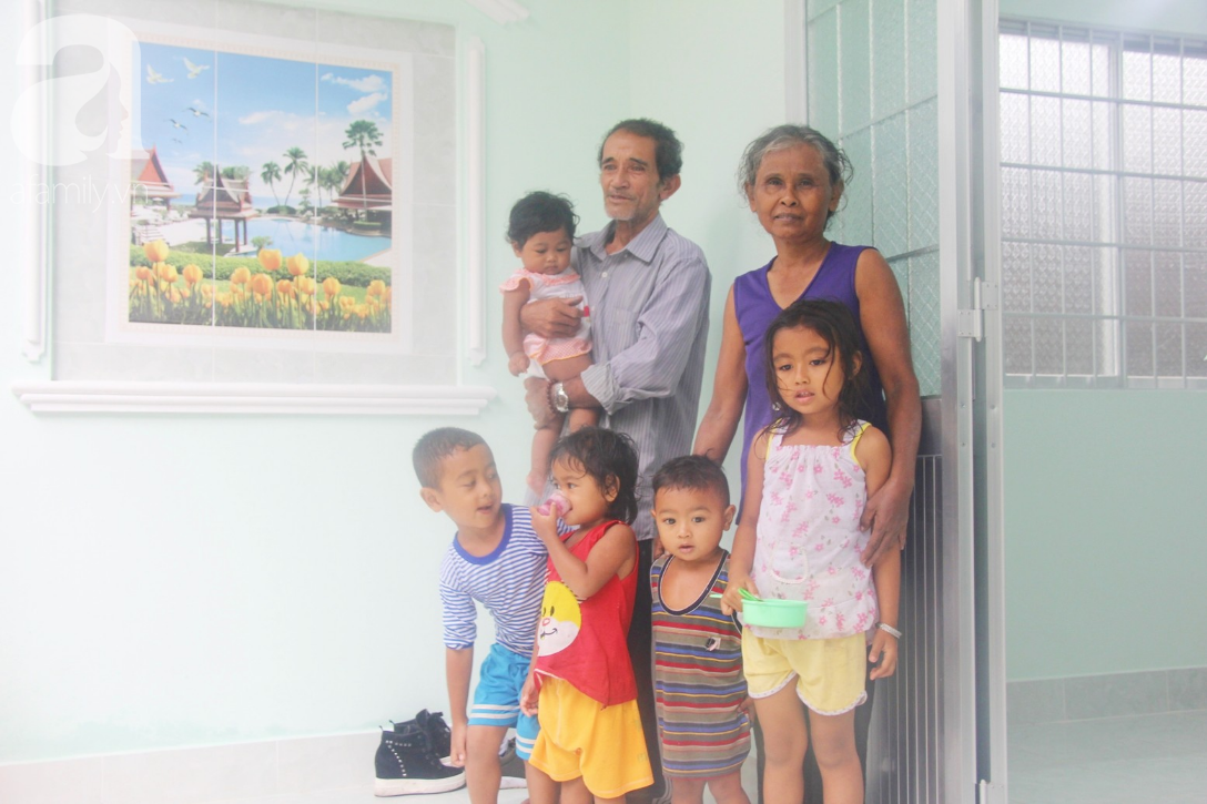 Không còn cảnh khóc thét vì khát sữa, 5 đứa trẻ sống nheo nhóc bên ông bà ngoại đã có nhà mới và được đi học - Ảnh 8.