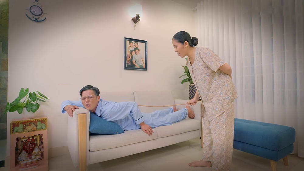Gạo nếp gạo tẻ: Khuyên con rể mà bị đốp lại như thế này, thà đi khuyên cái... đầu gối cho xong! - Ảnh 5. Gạo nếp gạo tẻ: Khuyên con rể mà bị đốp lại như thế này, thà đi khuyên cái... đầu gối cho xong! - Ảnh 5.