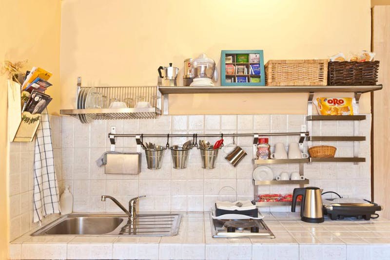 10 ý tưởng lưu trữ tuyệt vời giúp không gian nhà bếp nhỏ đến mấy ...