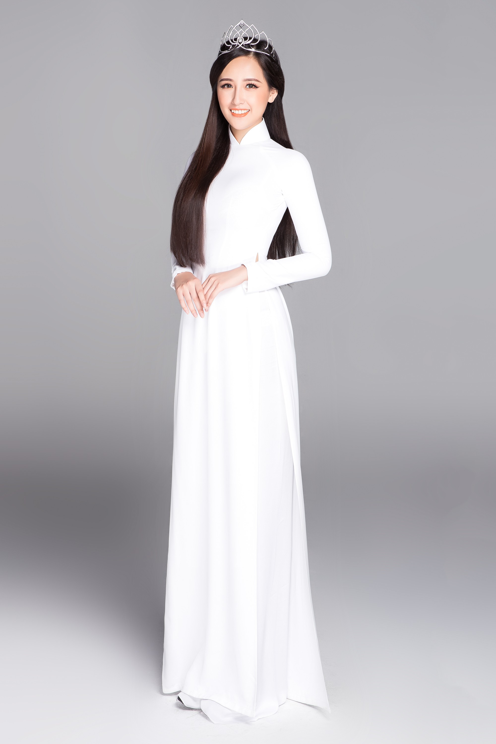 Không váy áo gợi cảm, Hoa hậu Kỳ Duyên, Đặng Thu Thảo lại gợi nhớ cả bầu trời thanh xuân khi diện áo dài trắng nữ sinh - Ảnh 10.