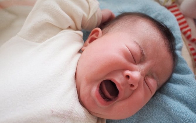 Không phải trẻ sơ sinh khóc là hư, là quấy đâu, tiếng khóc của bé còn mang  lại lợi ích không ngờ